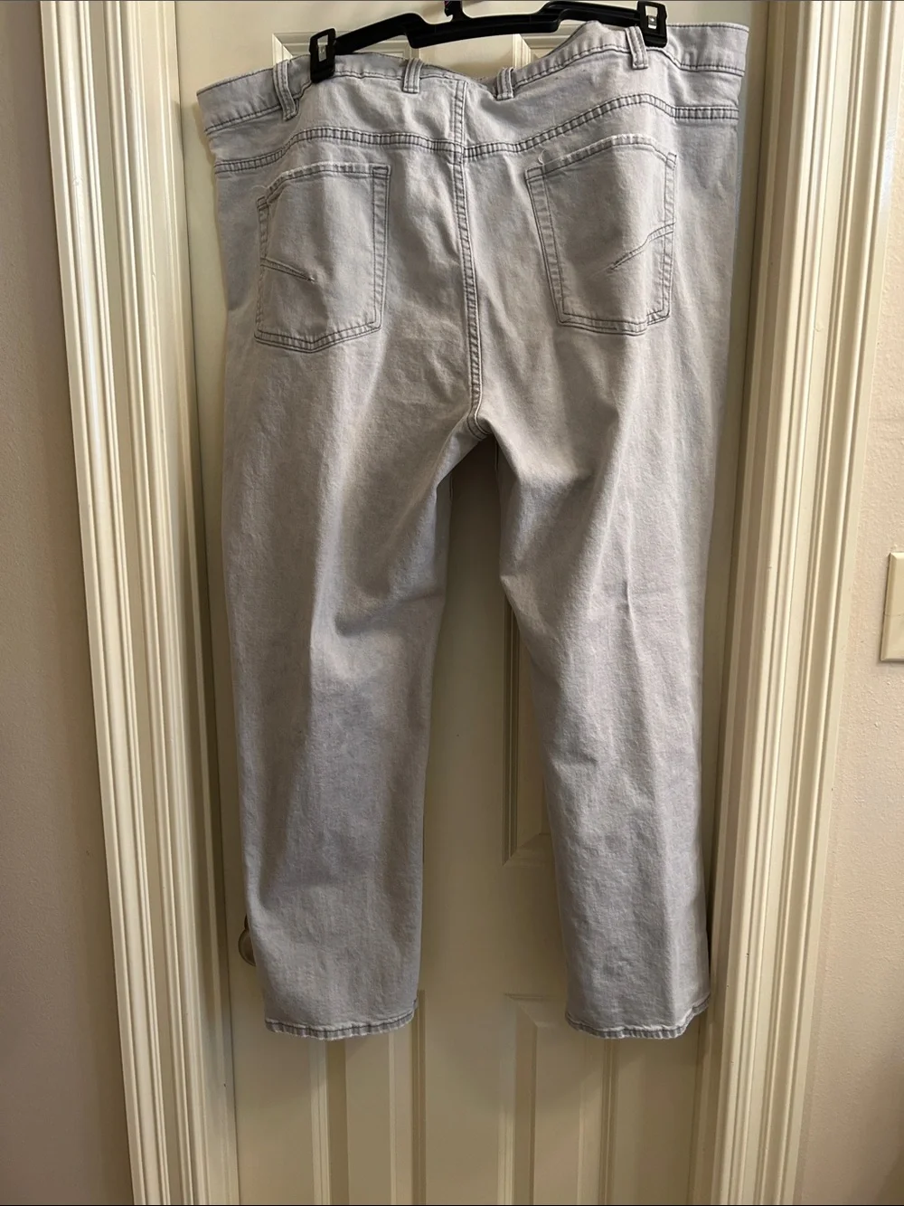 Slim Straight Light Gray Men’s Jeans